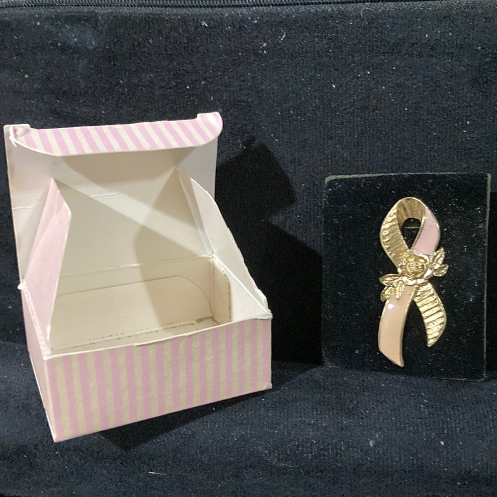 Avon breast cancer awareness brooch